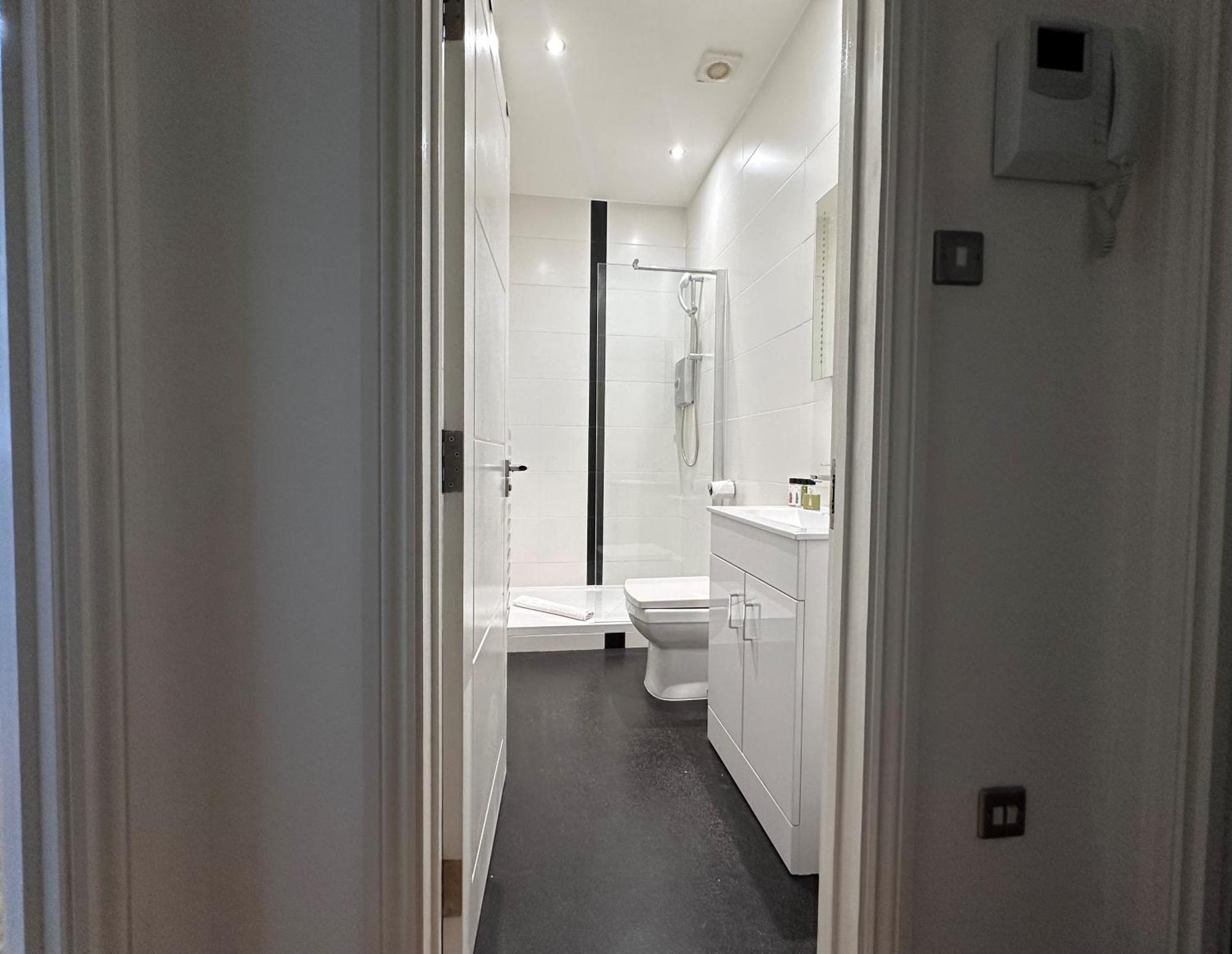 Apt 1, Soho Apartments 1St Floor By Indigo Flats Londres Exterior foto